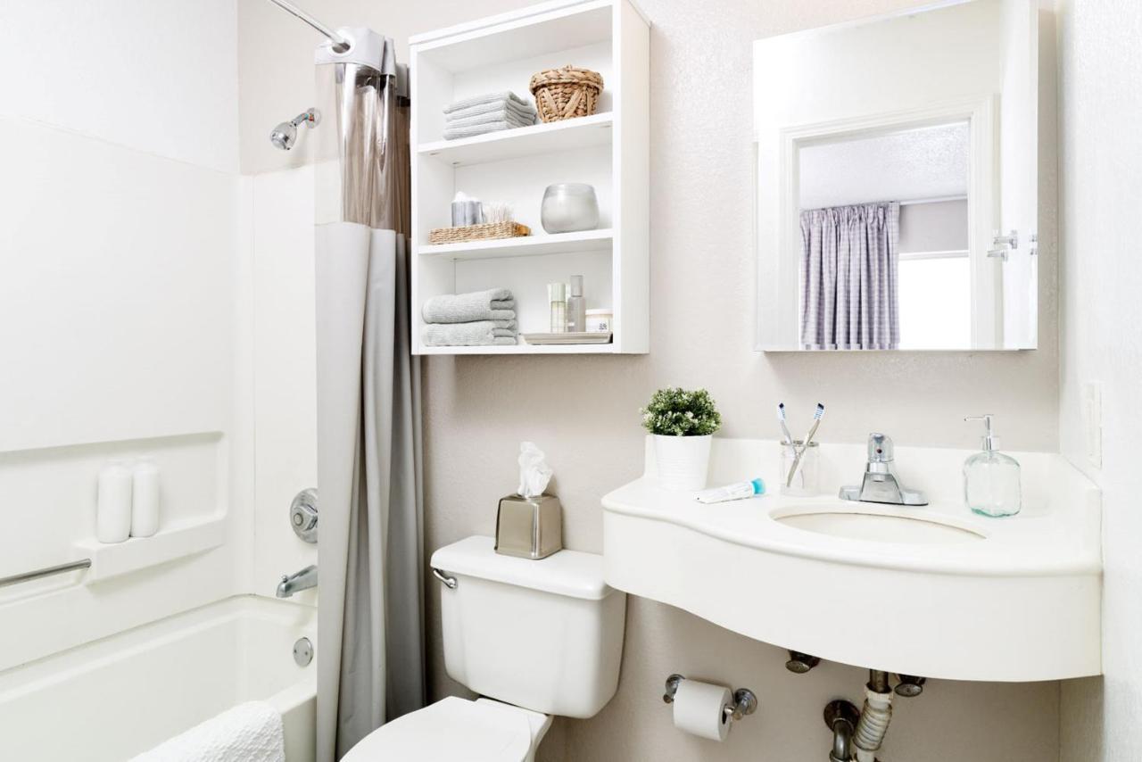 Intown Suites Extended Stay Virginia Beach Va Екстериор снимка